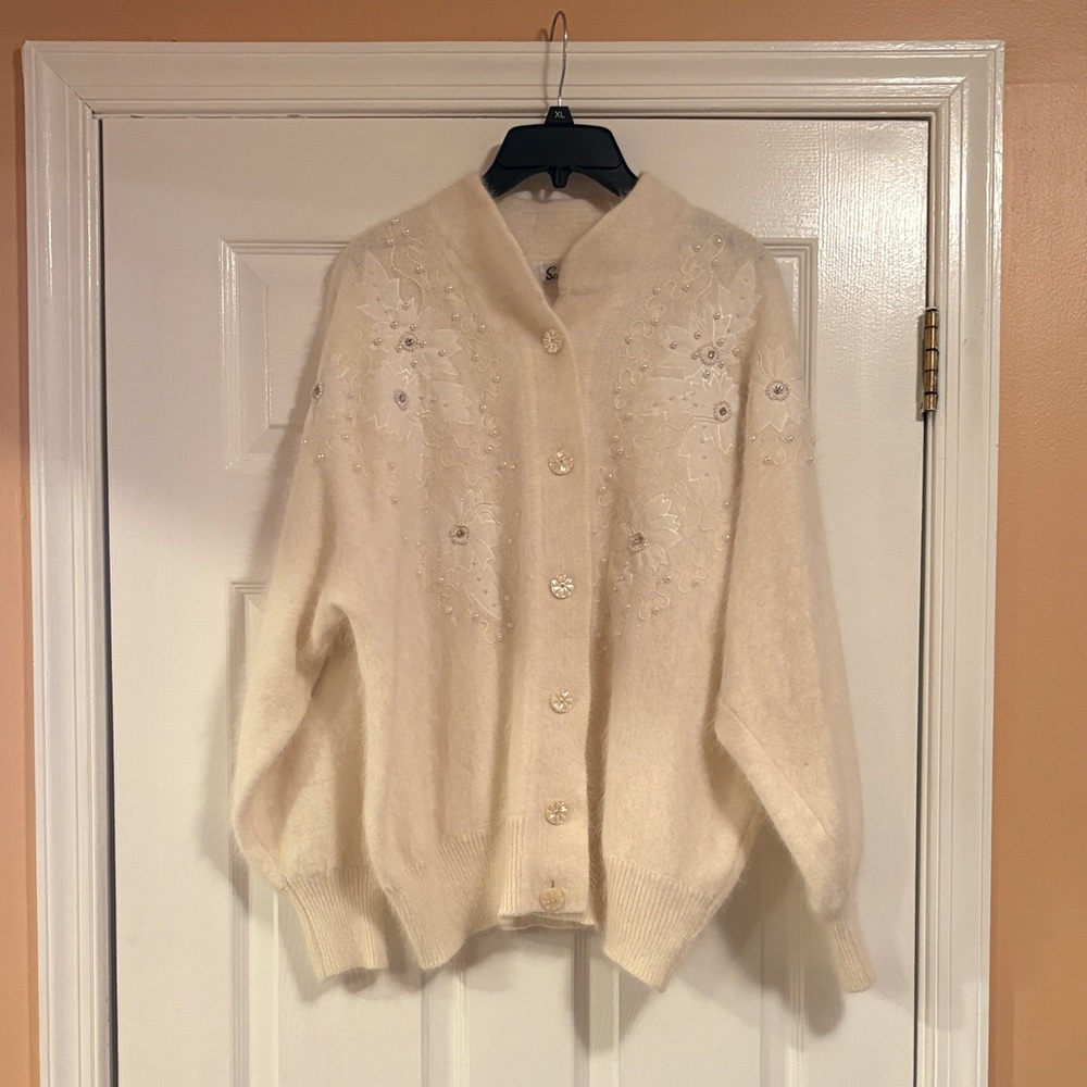 Elegant Cream Women's Sweater